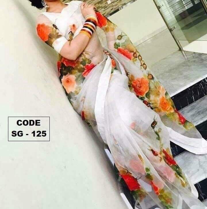 হাফসিল্ক শাড়ীতে হ্যান্ডপ্রিন্ট তুলির কাজ করা