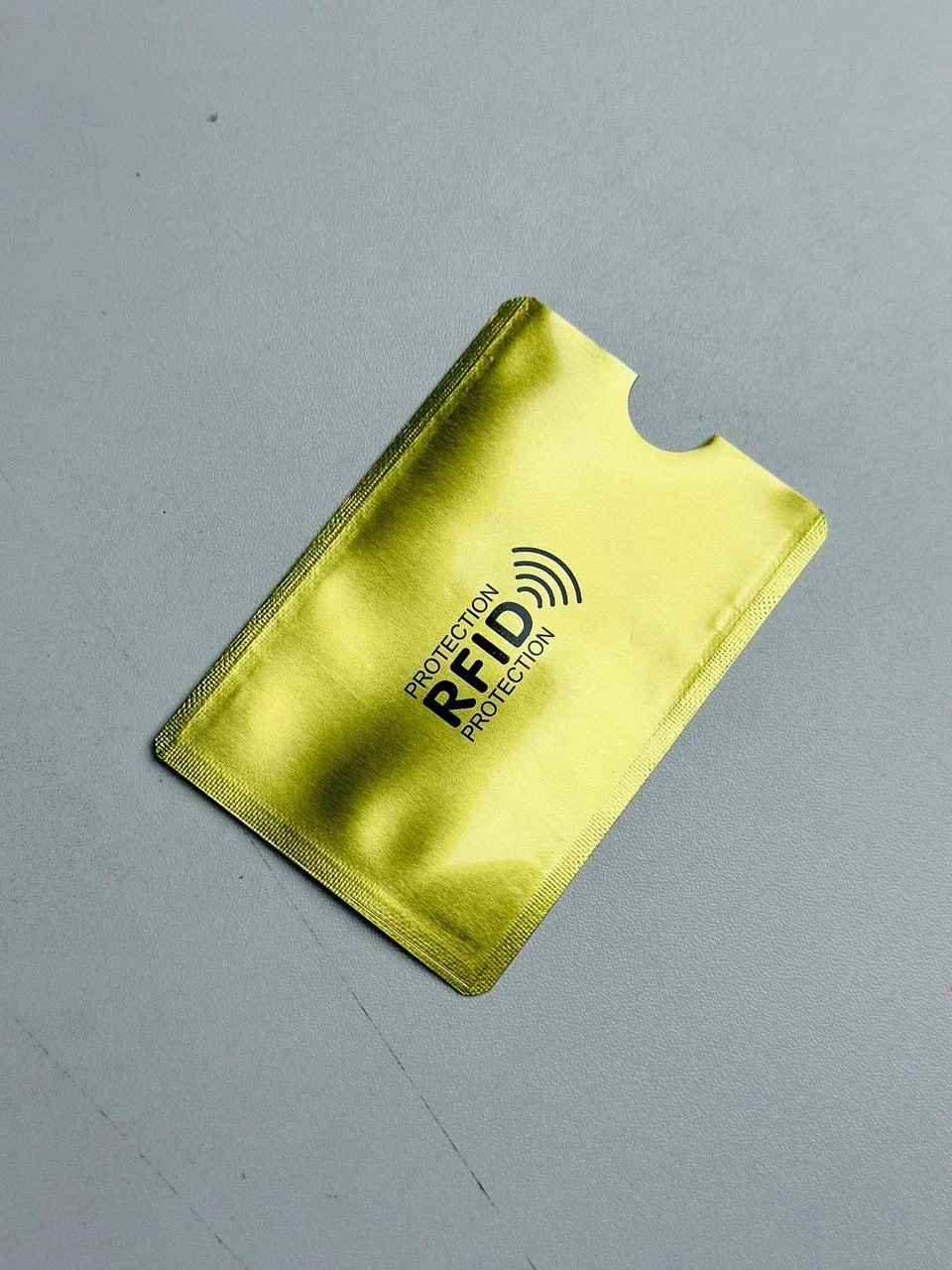 Anti Rfid Card Holder NFC Blocking Reader Case Protection Aluminium – 1pc – Golden