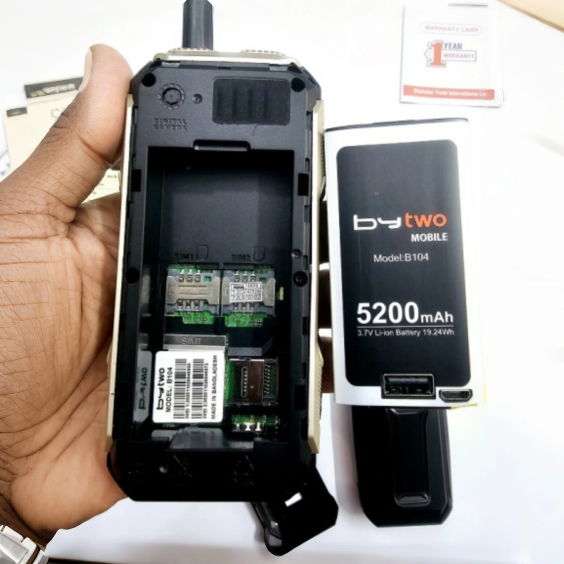 Bytwo B104 Antenna Mobile Phone