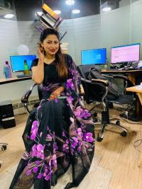 হাফসিল্ক শাড়ীতে হ্যান্ডপ্রিন্ট তুলির কাজ করা