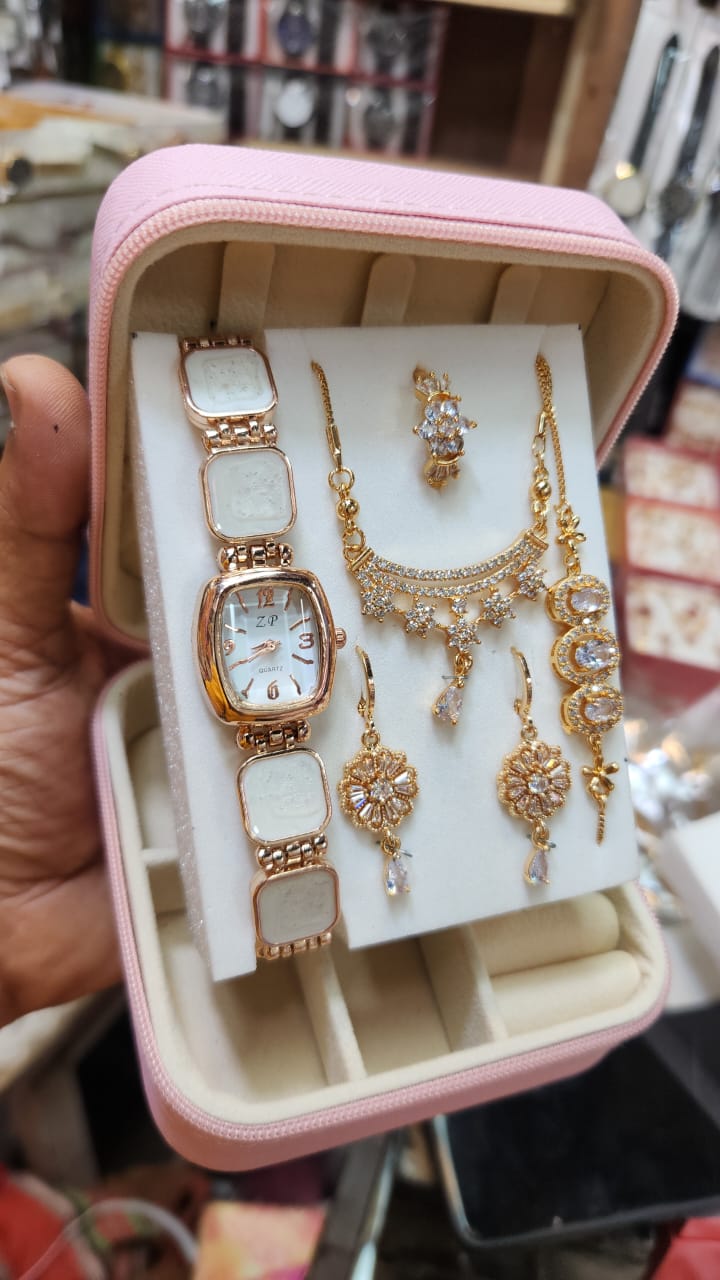Women Watch Combo